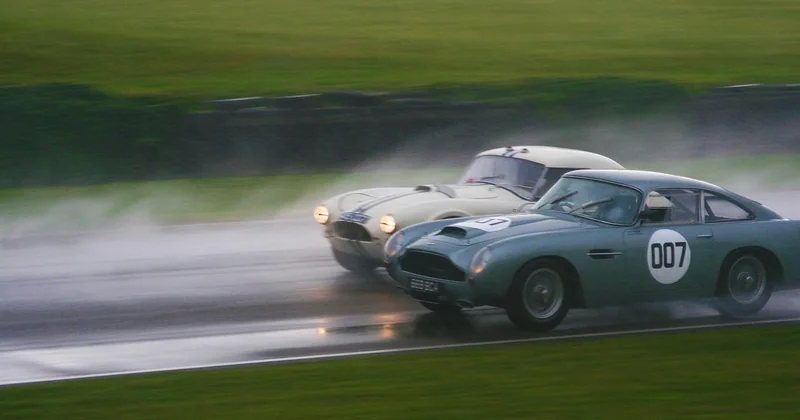 Anticiper : lire la piste pour éviter l'aquaplaning